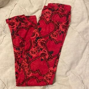Lularoe OS Valentine Leggings Heart Rose Pink Red Print One Size